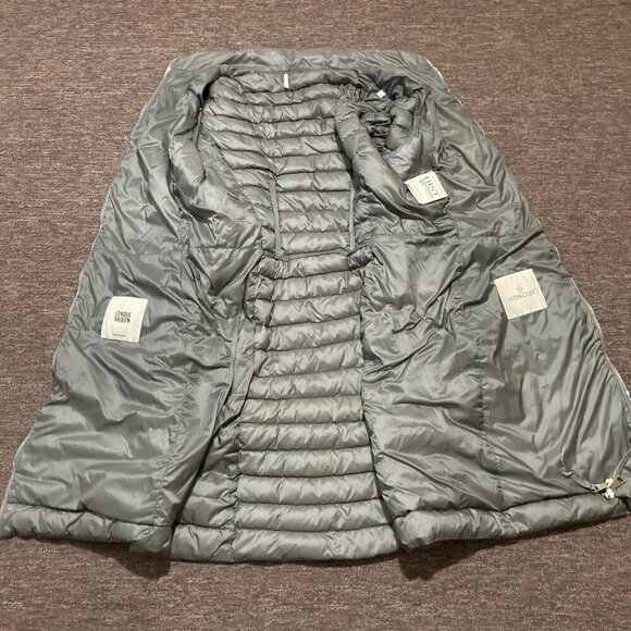 Moncler Women's Size 2 Agatelon Zipped Quilted Puffer Coat Silver Grey - Picture 5 of 16